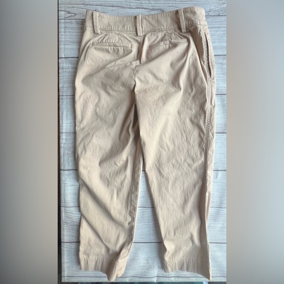 Talbots Perfect Crop Pants 2P Beige Khaki Women’s Capris - Picture 7 of 7